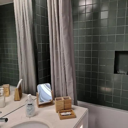 公寓 Victory Village 16f 金塔湖